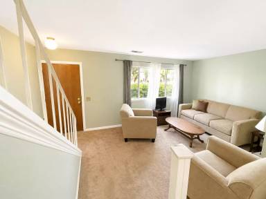 Main picture of 1536 Drake Dr