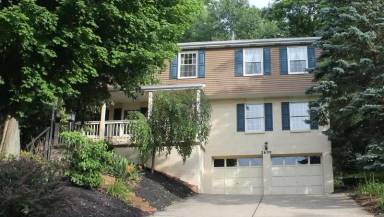 Main picture of 2609 Monterey Dr