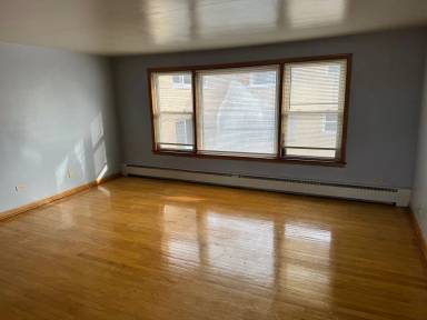 Main picture of 8731 S Beverly Ave