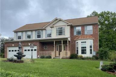 Main picture of 13529 Persian Ct