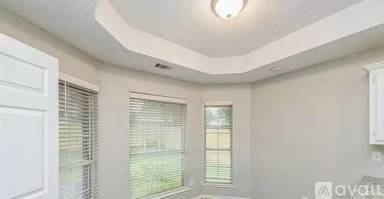 Main picture of 4925 Marcus Dr