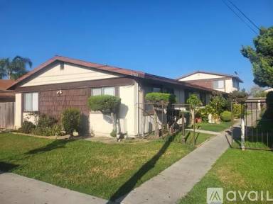 Main picture of 17212 Oak Ln