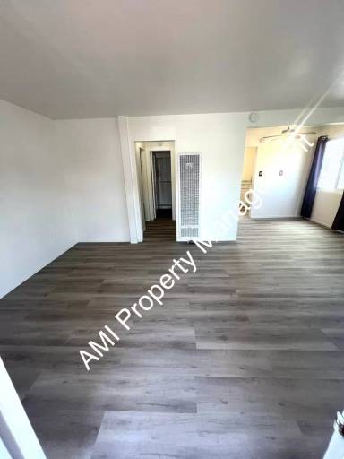 Main picture of 7359 Fulton St