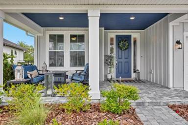 Main picture of 221 Marquesa Cir
