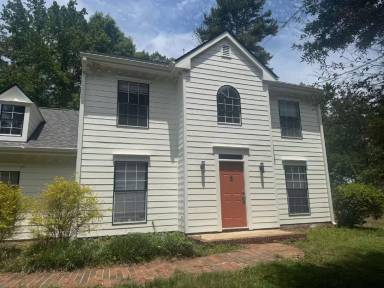 Main picture of 531 Clayton Rd