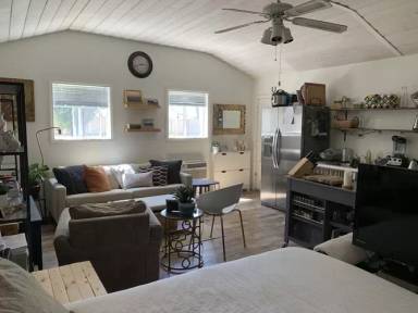 Main picture of 13741 Gershon Pl