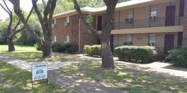 Main picture of 1201 N Elm St