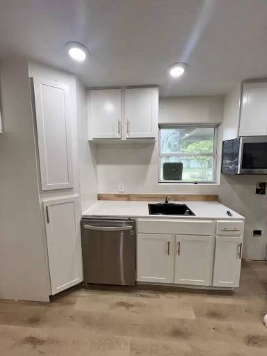 Main picture of 719 English St
