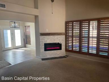 Main picture of 506 E Utopia Rd