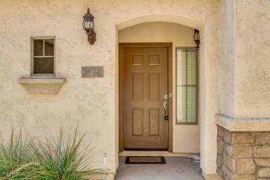 Main picture of 1944 W Davis Rd