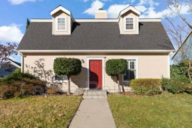 Main picture of 825 Heritage Pl
