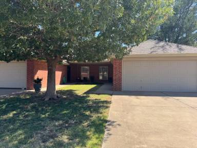 Main picture of 5229 73rd St
