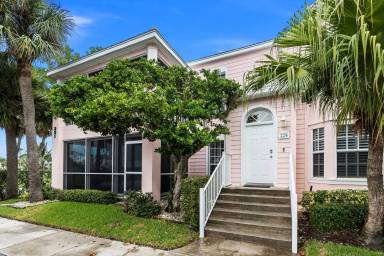 Main picture of 391 NE Plantation Rd