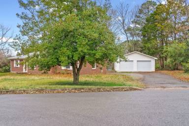 Main picture of 1052 Forrest Dr