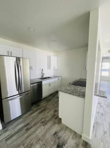 Main picture of 4016 E Moreland St