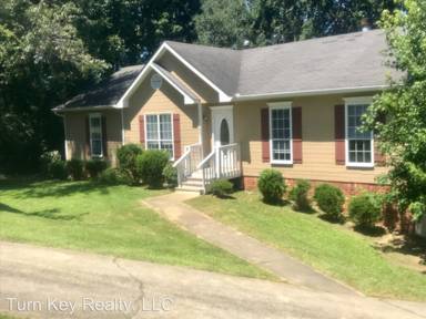 Main picture of 6704 Julia Cir