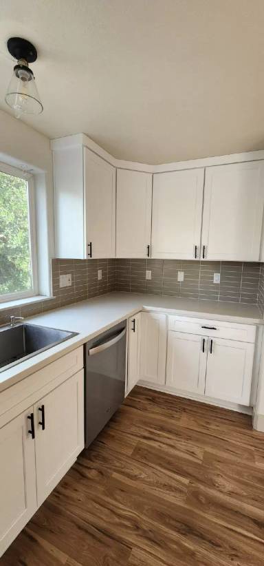 Main picture of 1008 SE Sherrett St