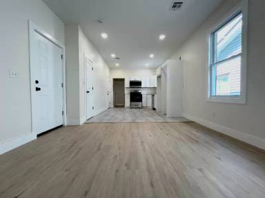 Main picture of 223 Munn Ave