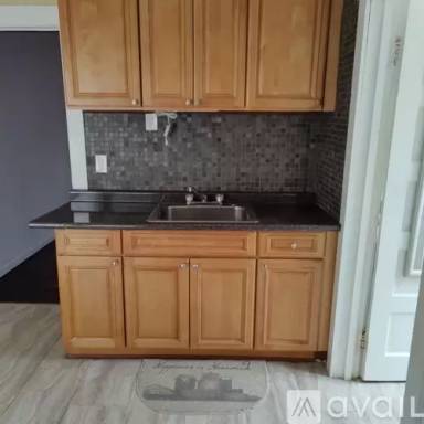 Main picture of 17 Bigelow Ave