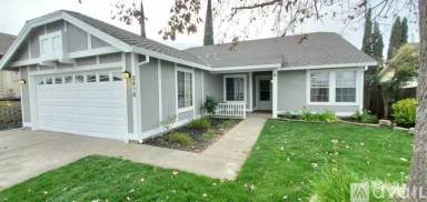Main picture of 3418 Portsmouth St
