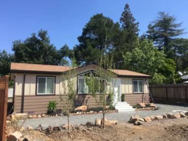 Main picture of 1478 Sherwood Cir