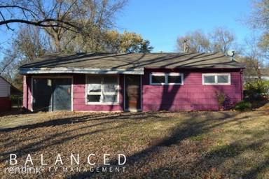 Main picture of 1708 SE 24th St