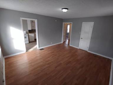 Main picture of 2030 N Drexel Ave