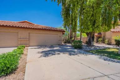 Main picture of 735 N Tangerine Dr