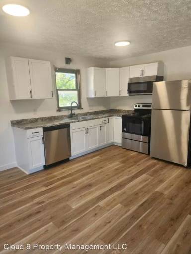 Main picture of 2200 Mission Rd