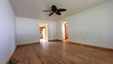 Main picture of 1805 Jeanne St