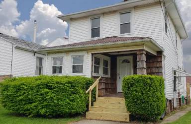 Main picture of 624 N Collett St