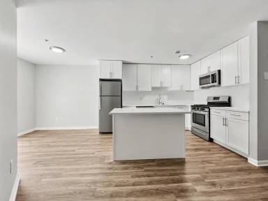 Main picture of 536 Crooked Ln