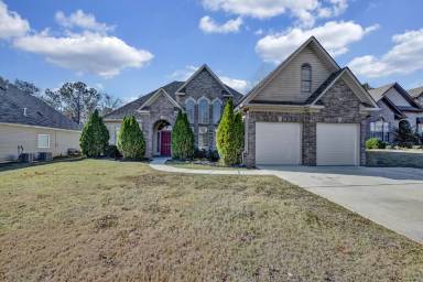Main picture of 237 Camden Lake Dr
