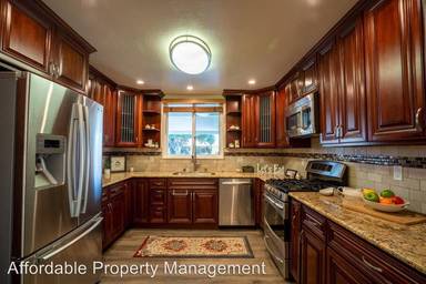 Main picture of 2465 Almaden Blvd