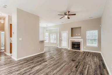 Main picture of 2918 Tindle Hill Ln
