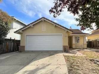 Main picture of 2500 Hooftrail Way