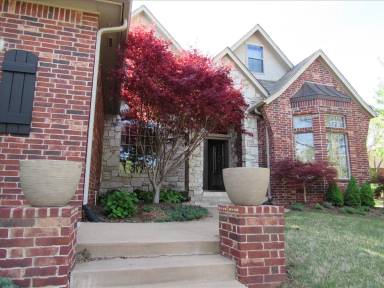 Main picture of 1609 Olde Depot Dr