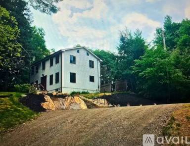 Main picture of 12 Rainbow Hill Rd