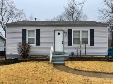 Main picture of 212 Connolly Dr