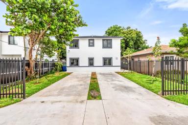 Main picture of 1780 NW 68th Ter