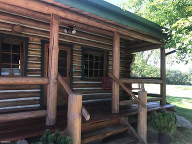 Main picture of 1225 Willow Creek Rd