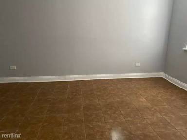 Main picture of 7600 S Essex Ave