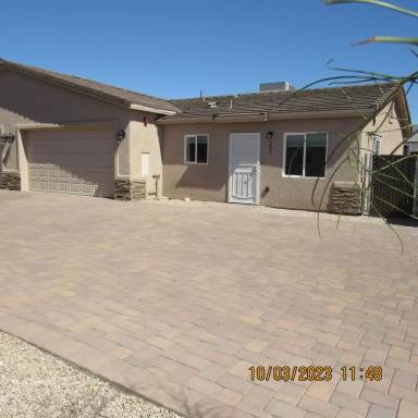 Main picture of 2495 Palisades Dr