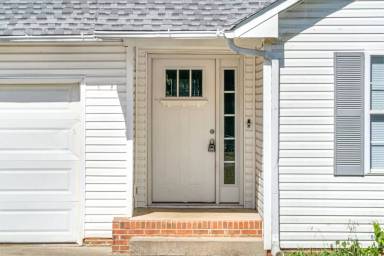 Main picture of 124 Bob White Trl