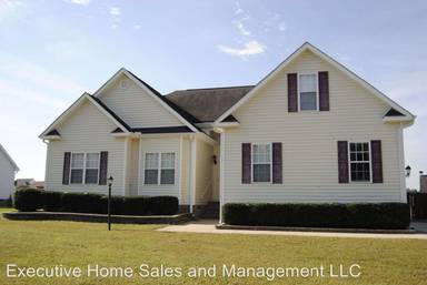 Main picture of 211 Starcrest Dr