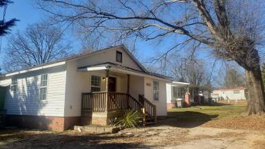 Main picture of 410 Cypress Ave