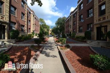 Main picture of 819 W Waveland Ave
