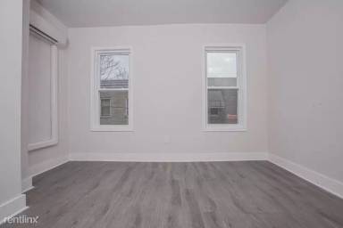 Main picture of 2007 W Indiana Ave