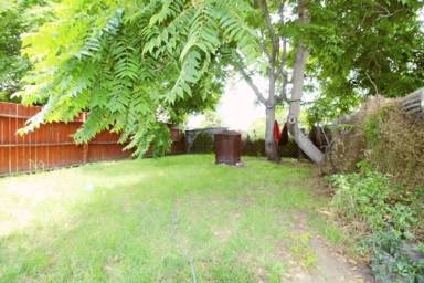 Main picture of 1121 Campbell St