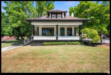 Main picture of 1027 E Emerson Ave